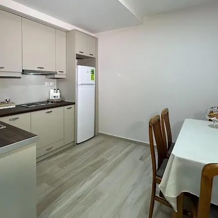 House33